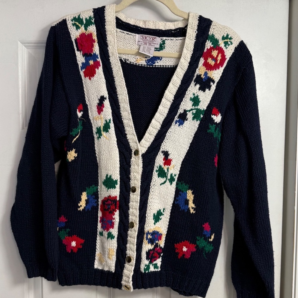 Vtg SKYR Sportswear Women's Sz M Blue‎ Floral Embroidered Cardigan Sweater